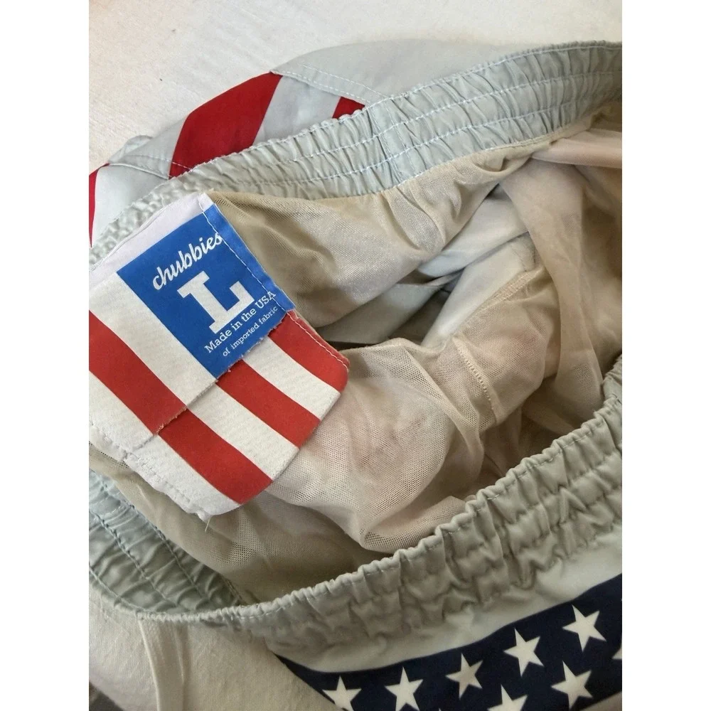 Chubbies USA Flag Swim Trunks Men's Large L Patriotic Lined Beach Shorts USA